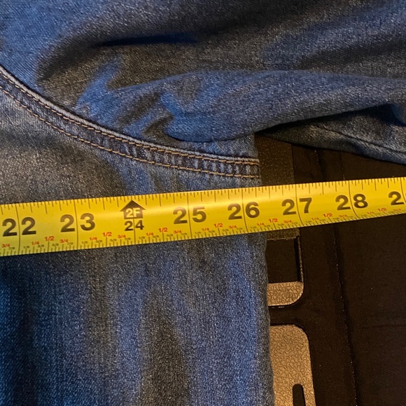 #T254 - Torrid Distressed Long Line Blue Jean Jacket-Pre-Owned -3X - Picture 4 of 6